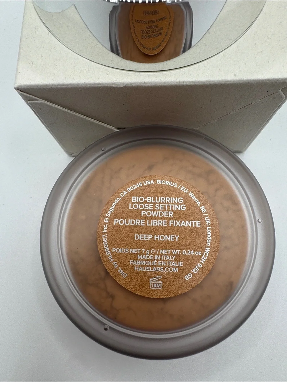 Haus Labs- Bio Blurring Loose Setting Powder Deep Honey